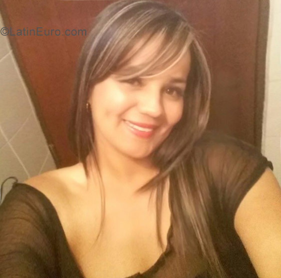 Date this sensual Colombia girl Tatiana from Medellin CO22588