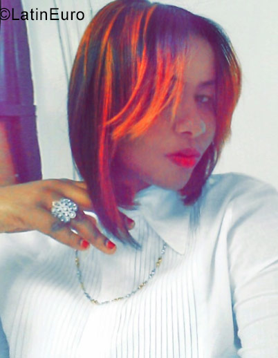 Date this sensual Dominican Republic girl Yafrely from Santo Domingo DO30548