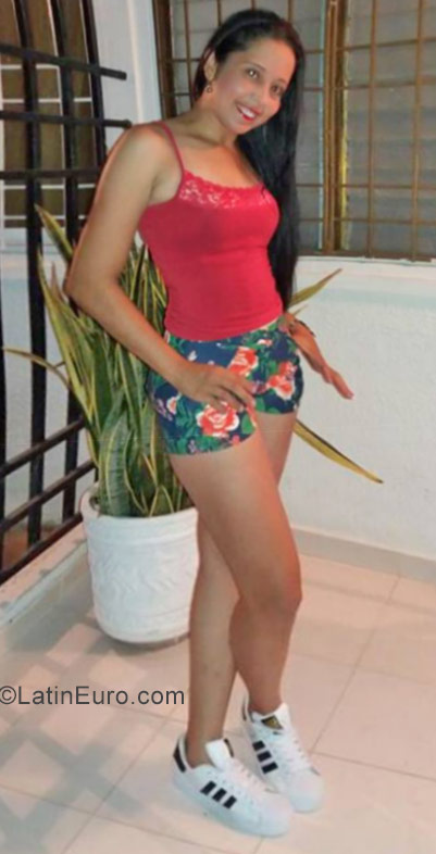 Date this beautiful Colombia girl Patricia from Valledupar CO22820