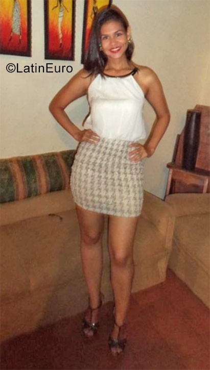 Date this gorgeous Venezuela girl Genesis from San Juan De Los Morros VE1183