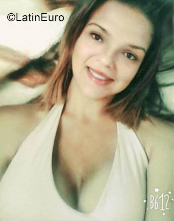 Date this tall Venezuela girl Fanny from Aragua VE1200