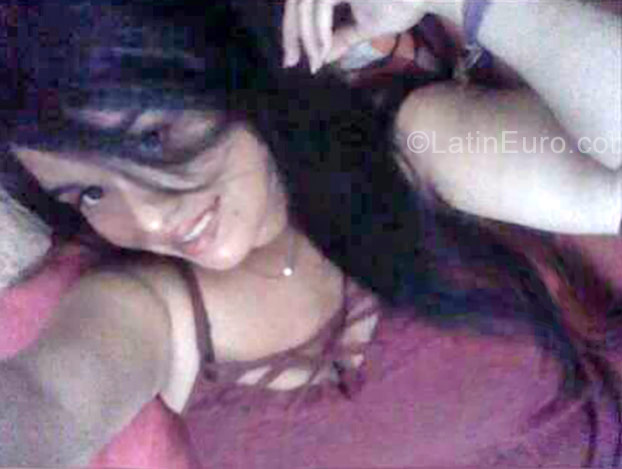 Date this sensual Colombia girl Liz from Barranquilla CO22962