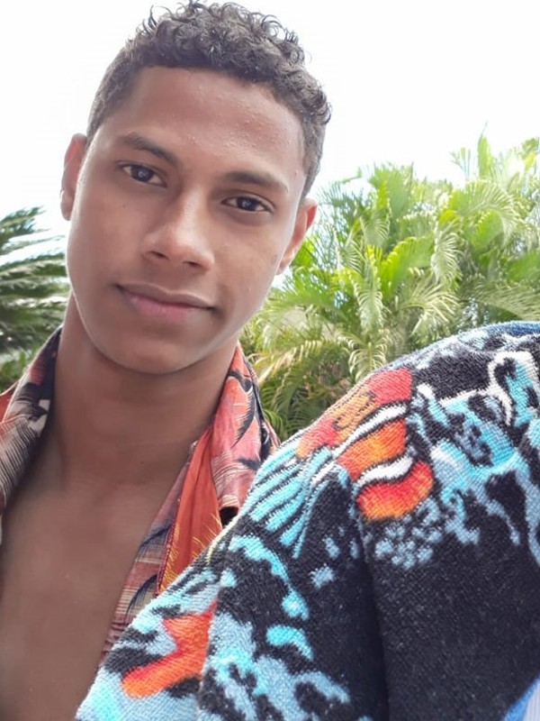 Date this young Dominican Republic man Brian Alexander from Santo Domingo DO30991