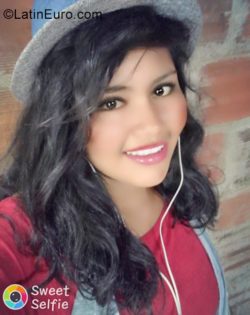 Date this cute Colombia girl Nikol from Bucaramanga CO23015