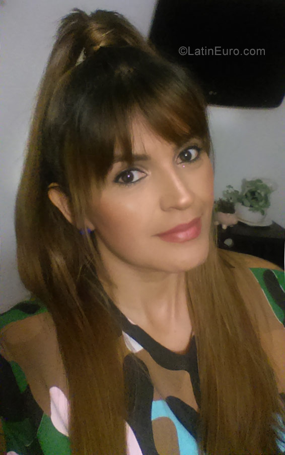 Date this sultry Colombia girl Paulina from Medellin CO23029