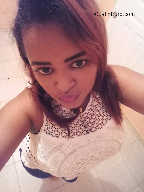 Date this beautiful Dominican Republic girl Kateryne from Santo Domingo DO31091