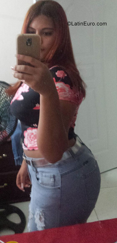 Date this attractive Dominican Republic girl Ivelisse from Santiago DO31114