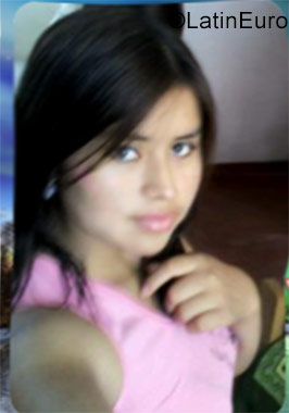 Date this attractive Peru girl Diana from Lima PE1193