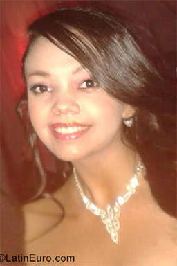 Date this lovely Venezuela girl Yoselin from Puerto Ordaz VE1254