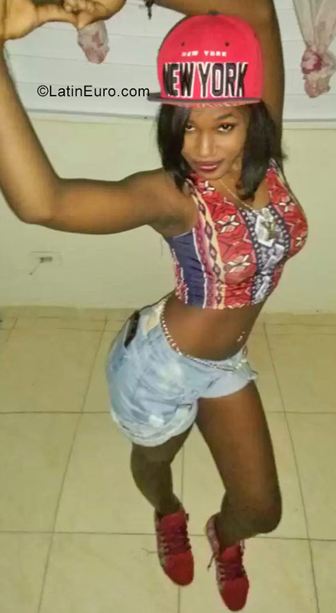 Date this gorgeous Chile girl Kense from San felipe HT86