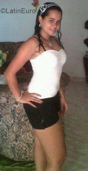 Date this voluptuous Venezuela girl Rilianyis from Carupano VE1281