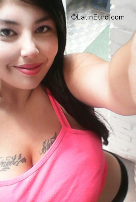 Date this fun Colombia girl Sharon from Bogota CO23180