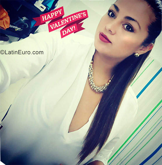 Date this attractive Nicaragua girl Jennifer from Managua NI198