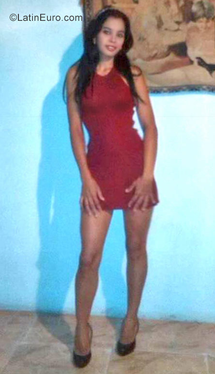 Date this tall Venezuela girl Gabriel from Puerto Cabello VE1317