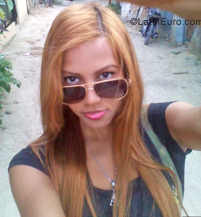 Date this gorgeous Dominican Republic girl Diomaira from Higuey DO31641