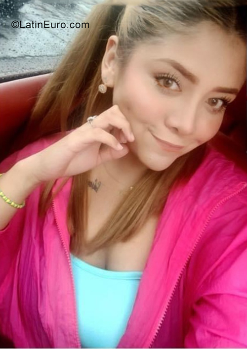 Date this foxy Mexico girl Fernanda from Mexico City MX2202