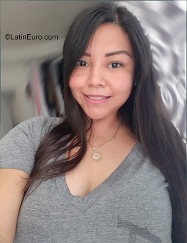 Date this good-looking Mexico girl Nancy from Queretaro MX2226