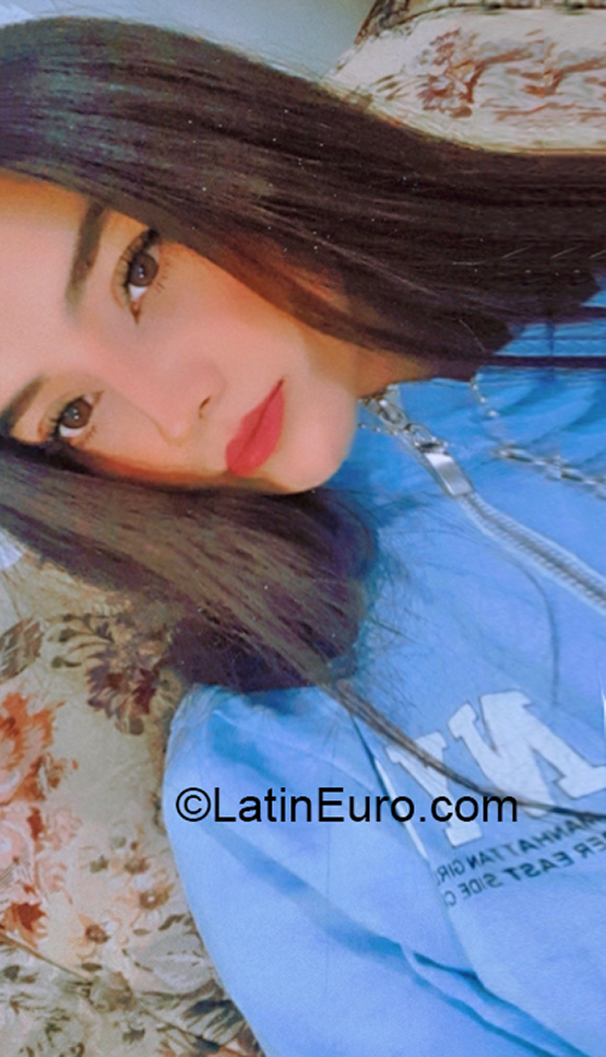 Date this lovely Mexico girl Sharon from Mexico City MX2443