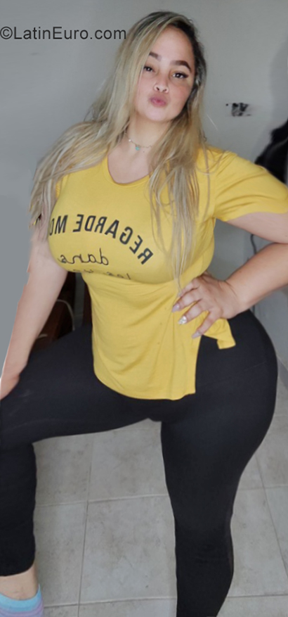 Date this passionate Colombia girl Gema from Barinas CO31719