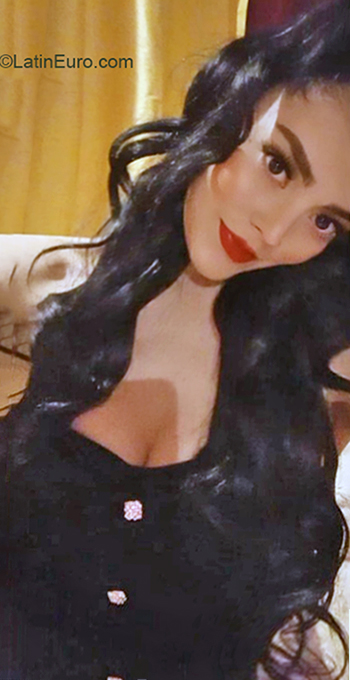 Date this beautiful Mexico girl Areli from Mexico City MX2531
