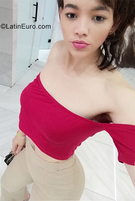 Date this pretty Dominican Republic girl Leidy from Santiago DO40798