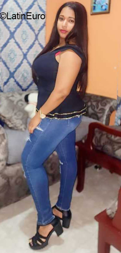Date this delightful Dominican Republic girl Maria from San Cristobal DO40997