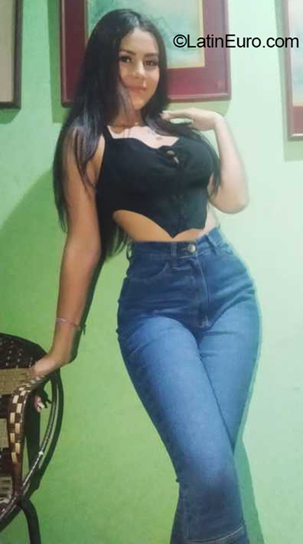 Date this tall Mexico girl Gabriela from Mexico City MX2628