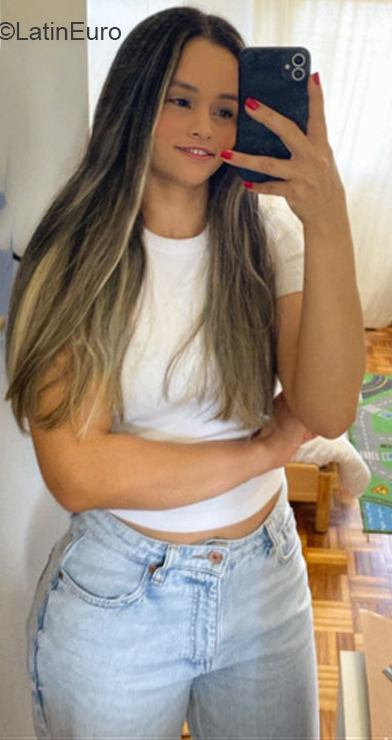 Date this cute Portugal girl Laura from Belas PT118