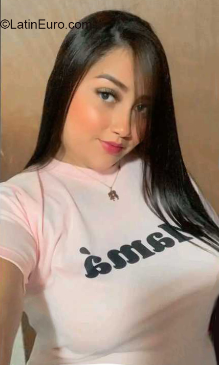 Date this stunning Venezuela girl Keyla from Maracaibo VE4276