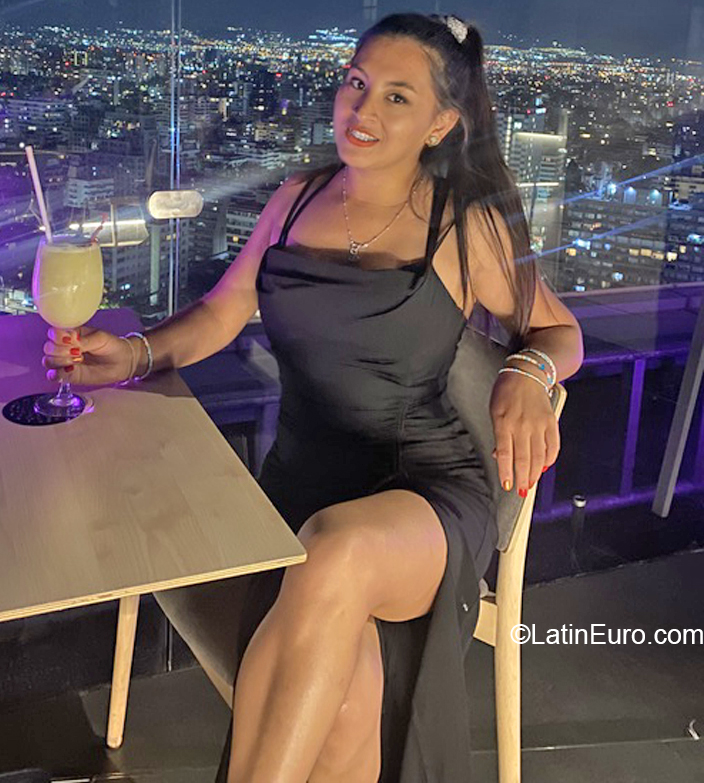 Date this happy Chile girl Celeste from Santiago CL361