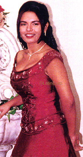 Date this foxy Brazil girl Edileni from CUIABA B9240