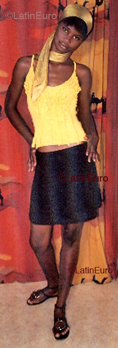 Date this charming Any Country girl Evelyne from  A9564