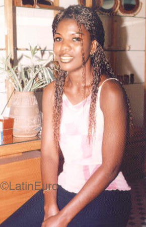 Date this charming Ivory Coast girl Mariame from  A9686