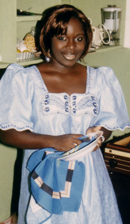 Date this passionate Any Country girl Manouche from  A9841