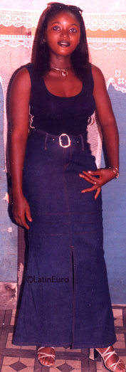 Date this athletic Ivory Coast girl Aicha from Abidjan A9927