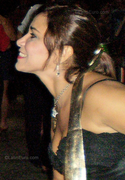 Date this sensual Brazil girl Lourdes from Fortaleza BR3984