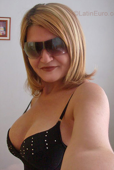 Date this lovely Brazil girl Divina from Vila Velha BR4044