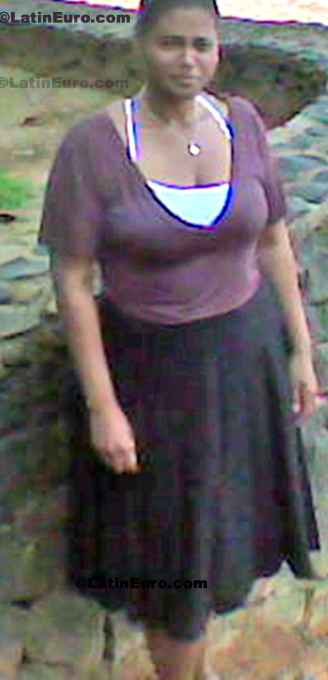 Date this foxy Brazil girl Aparecida from Carapicuiba BR3862