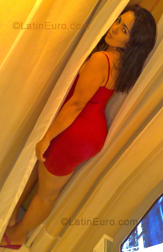 Date this voluptuous Brazil girl Andreza from Jaboatao dos Guararapes BR3940