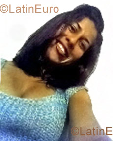 Date this charming Brazil girl Ana from Itapira B1018