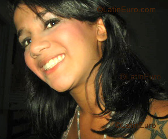 Date this sultry Brazil girl Kassilandia from Governador Valadares B1019