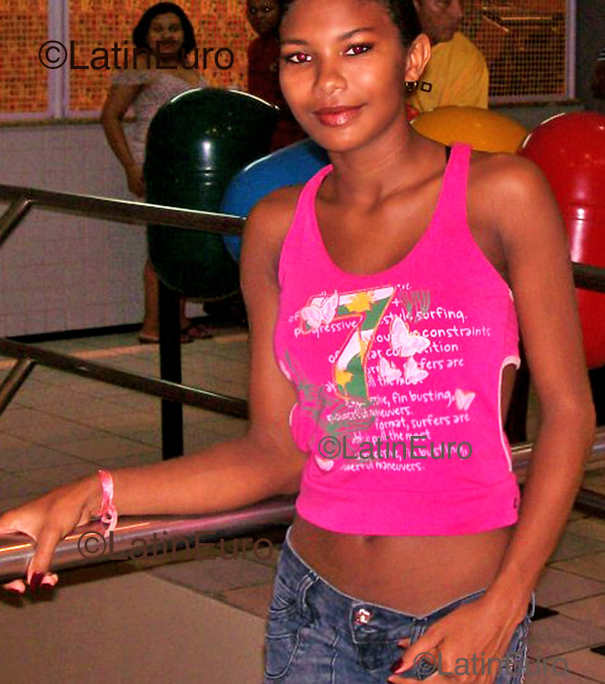Date this gorgeous Brazil girl Yranyldes from Sao Luis B1047