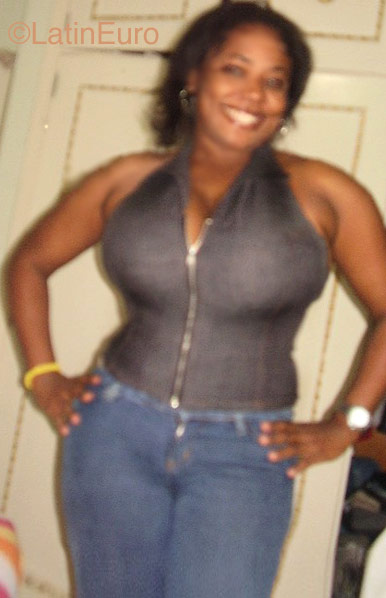 Date this lovely Brazil girl Tereza from Sao Paulo B1048
