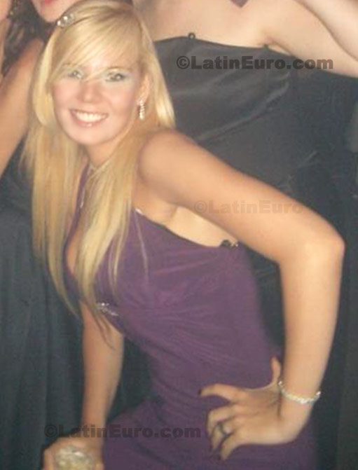 Date this gorgeous Brazil girl Helouise Alvo from Praia Grande B106
