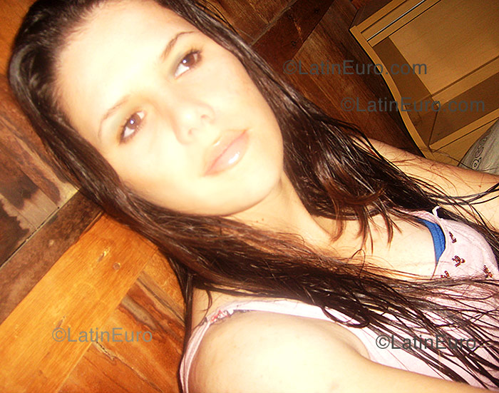 Date this beautiful Brazil girl Claudiana from Sao Joao Batista B1102