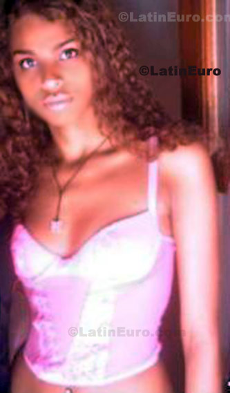 Date this voluptuous Brazil girl Vivi-Brazi from Duque De Caxias B121