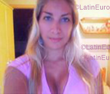 Date this charming Brazil girl Claudia from Palhoca B1225