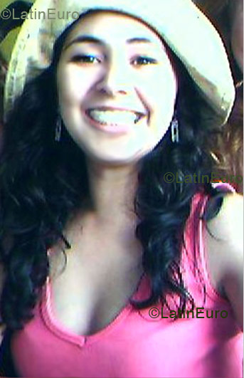 Date this passionate Brazil girl Adriana from Curitiba B1252