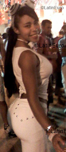 Date this attractive Brazil girl Luci from Sao Paulo B1269