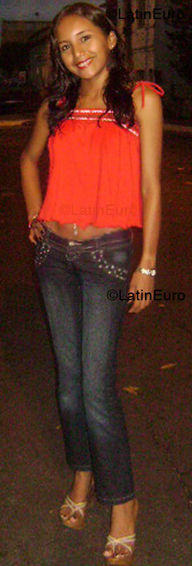 Date this georgeous Brazil girl Fernanda from Tabatinga B1279